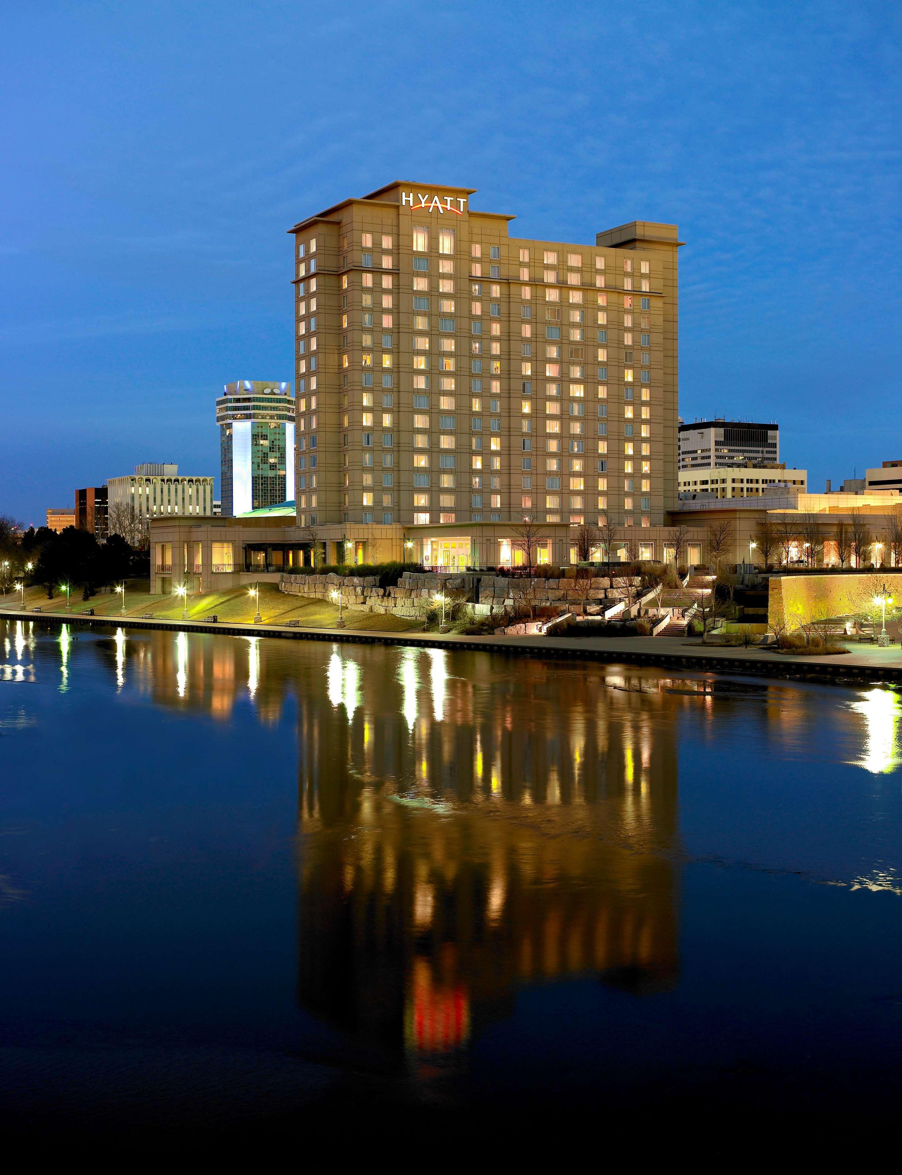 Hyatt Regency Wichita Hotel Exterior photo